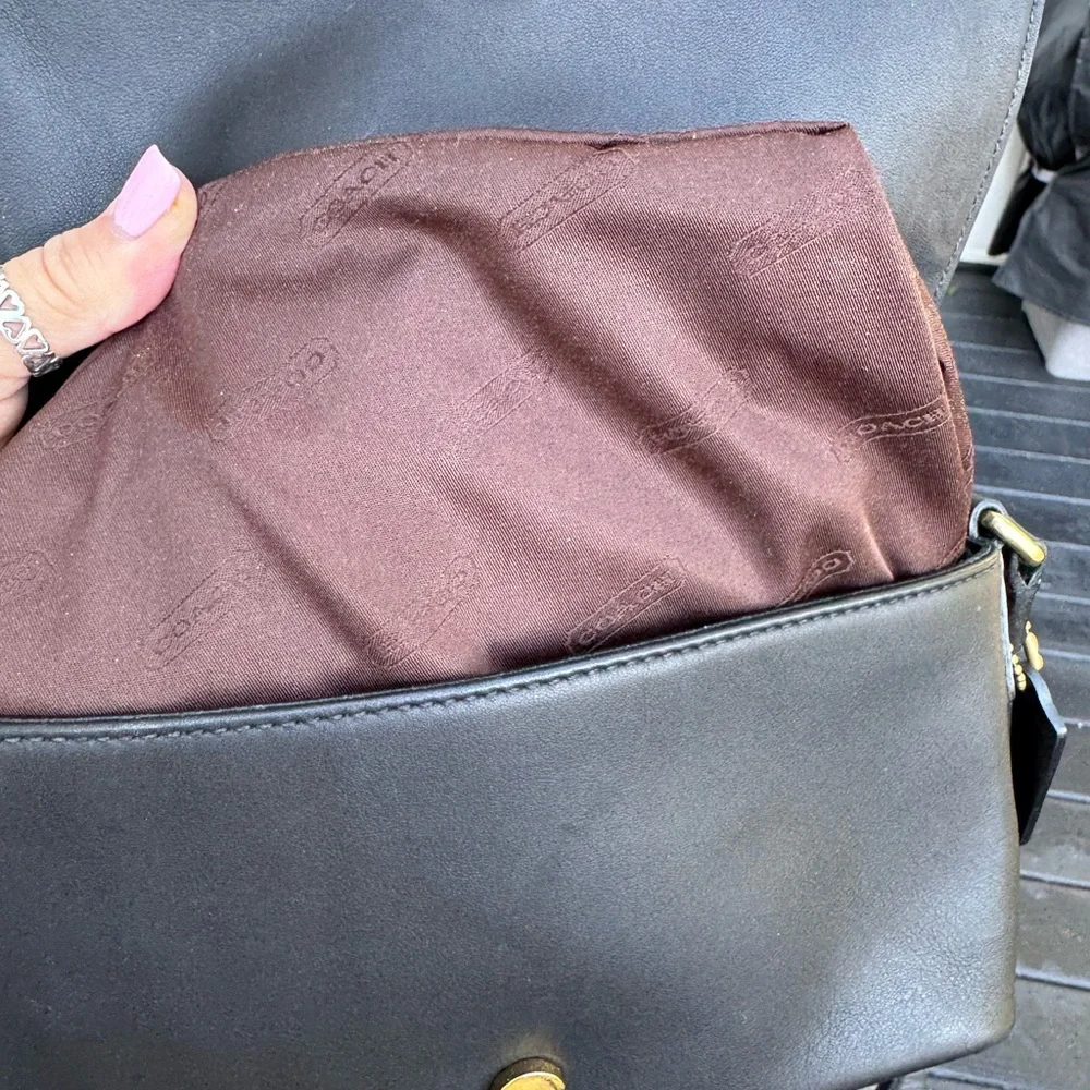 Vintage Y2K Coach Leather Crossbody Bag